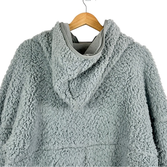 Prana Polar Escape Permafrost Sherpa Half Zip Bluish Gray Size Medium - Picture 5 of 9